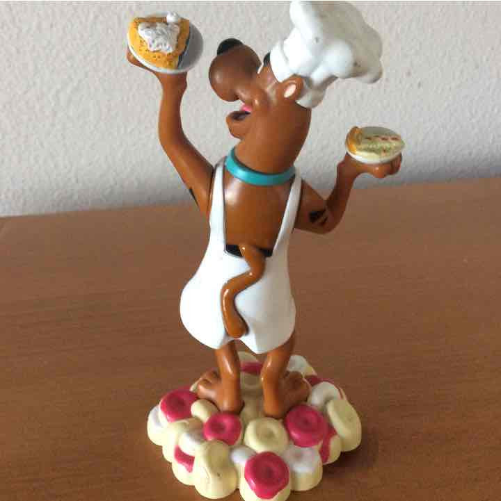 Chef Scooby-Doo Plastic Figurine