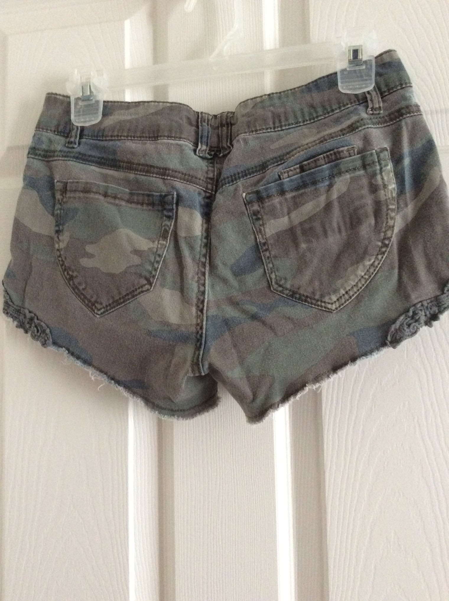 Jolt Camouflage Women's Shorts