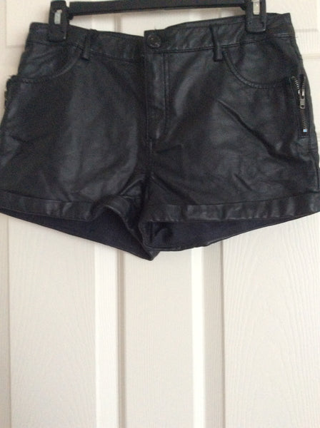 Love Culture Women's Shorts