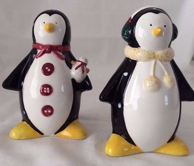 Snowman Salt & Pepper Shakers Earthenware, 1998 Sakura Inc., Debbie Mumm 1998