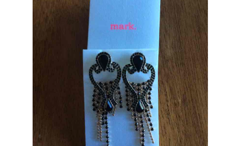 Avon Mark Noir Essence Earrings NIB