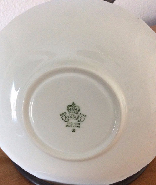 Aynsely England Tea Cup And Saucer Set
